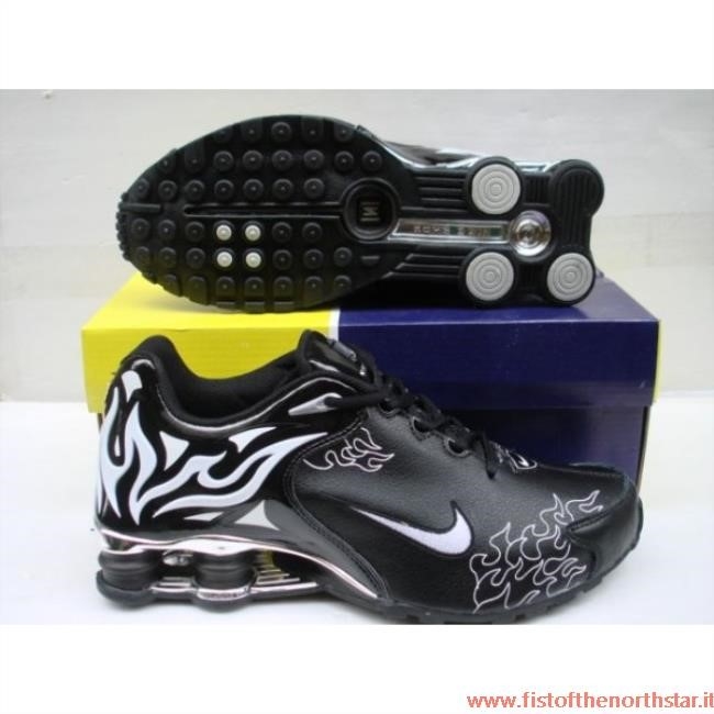Nike Shox R4 Scarpe