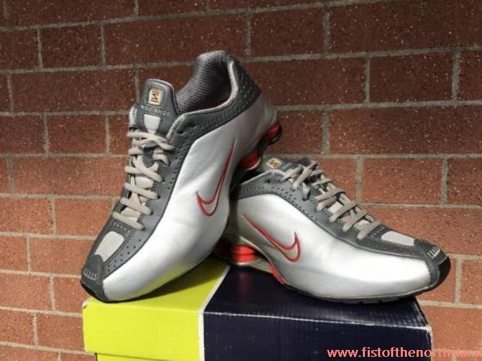 Nike Shox R4 42 5