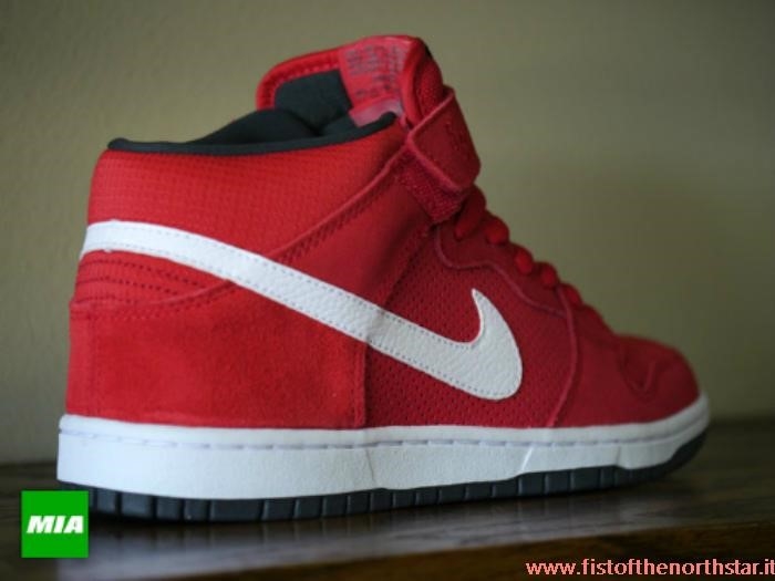Nike Sb Dunk Mid Red