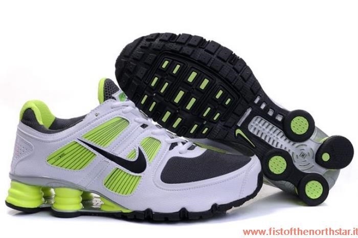 Acquistare Nike Shox Online